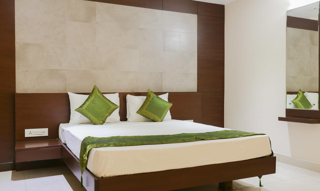 Treebo Trend Vijaya Grand Hotel Udupi Exterior photo